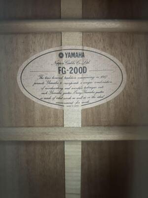 Acoustic Guitar Yamaha FG-200D Natural Made in Japan with Leather