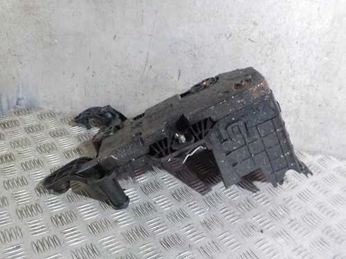 VW Scirocco Touran Golf MK5 Passat B7 Caddy Battery Holder Tray 1K0915333H - 第 4/6 張圖片