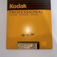Kodak Professional Paper 25 8x10in 20.3x25.4cm Black white FM Glossy CAT 1399310