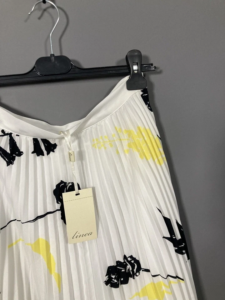 LINEA Skirt - UK8 W26 - White - New With Tags - Women’s - Image 3 of 4