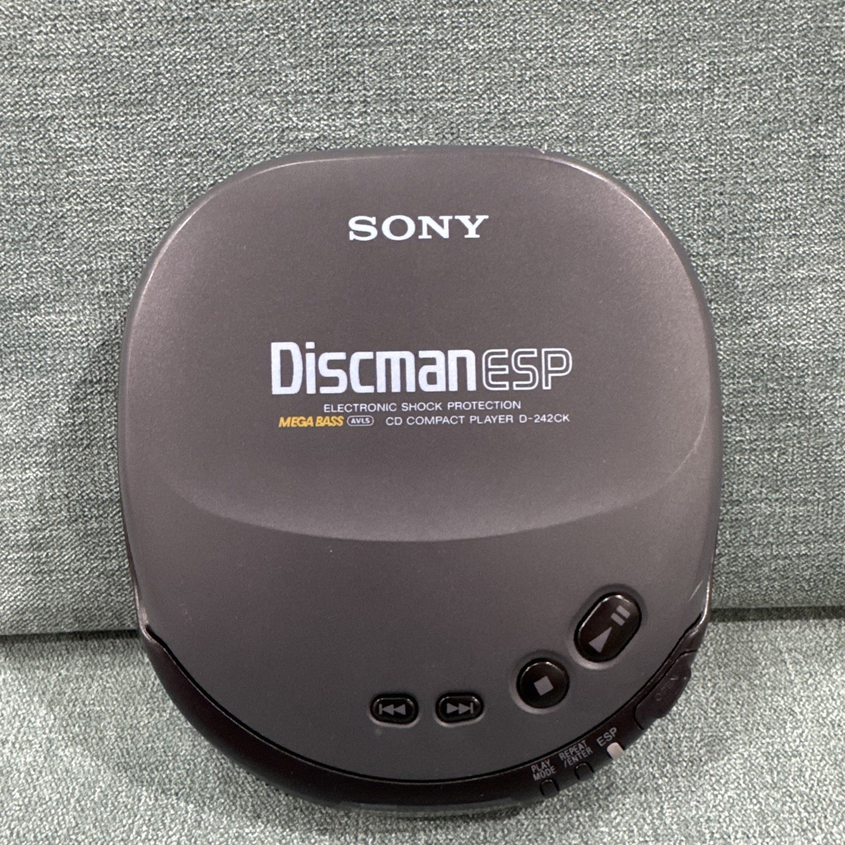 Sony Discman ESP CD Compact Player D-242CK Mega Bass Walkman