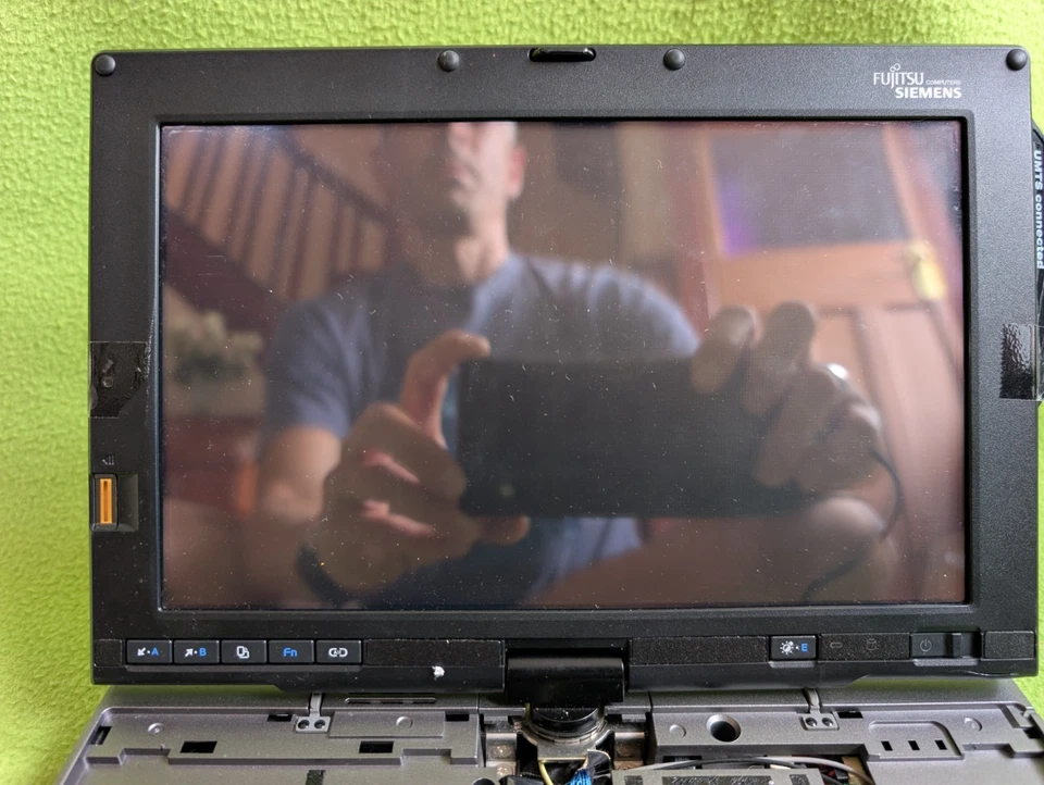 Fujitsu Siemens LifeBook P1610 Ultra Portable Laptop Tablet Notebook Retro Spare - Image 3 of 4