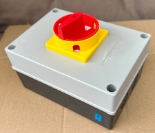 Axiom Rotary Isolator 4 Pole PC (AC 22) 40Amp 45kW  Code: RS404 TC: 25345 IP65