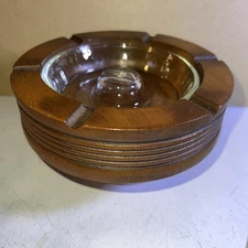 Vintage Mid Century Round Ashtray Wood Clear Glass Insert Two Piece. 6.25”Dia