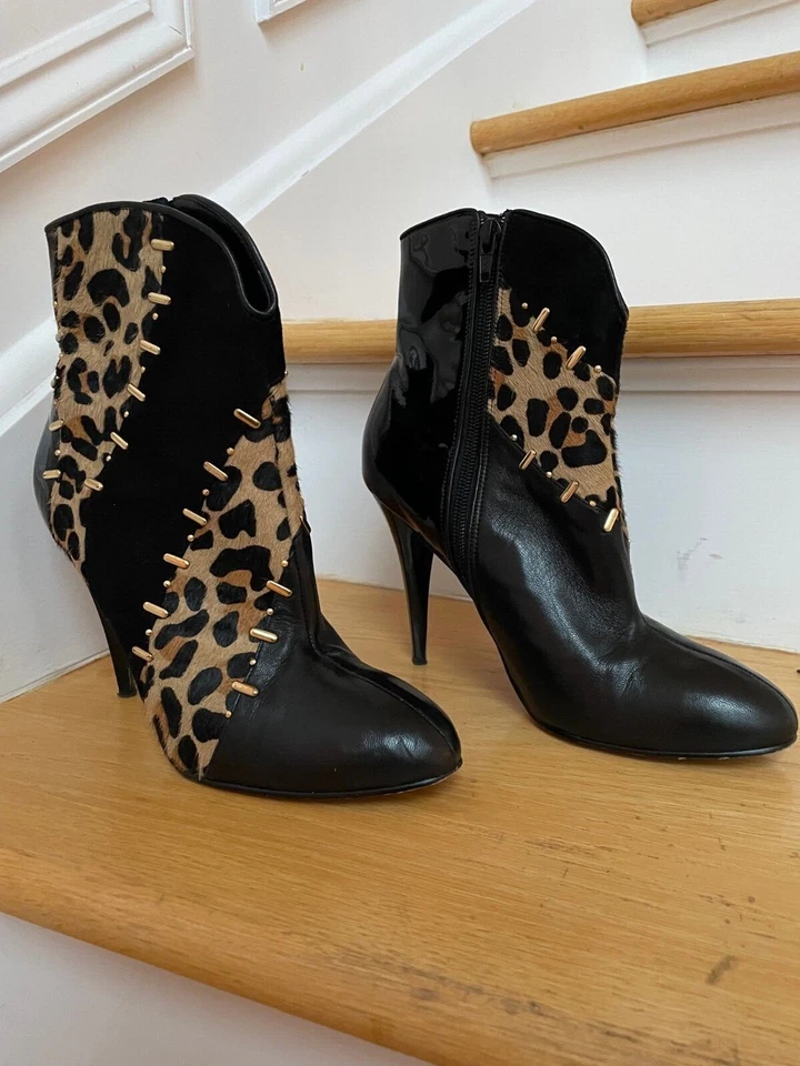 Botas de cuero negras con estampado de animales Beverly Feldman Chaos 8 Foto 4 de 4