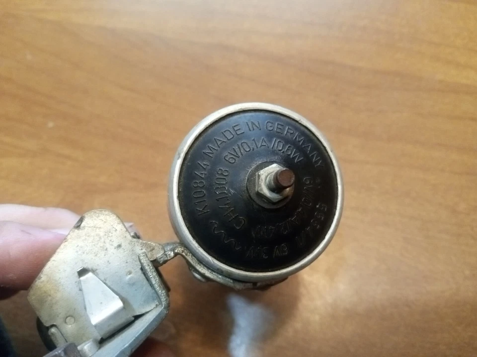 Luz de bicicleta vintage hecha en Alemania/Francesa muy única estado decente rara y difícil de encontrar Foto 3 de 4