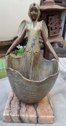 ART NOUVEAU ANTICO BRONZO DIPINTO BELLA STATUINA DI DONNA CHE TIENE CESTO - Foto 7 di 7
