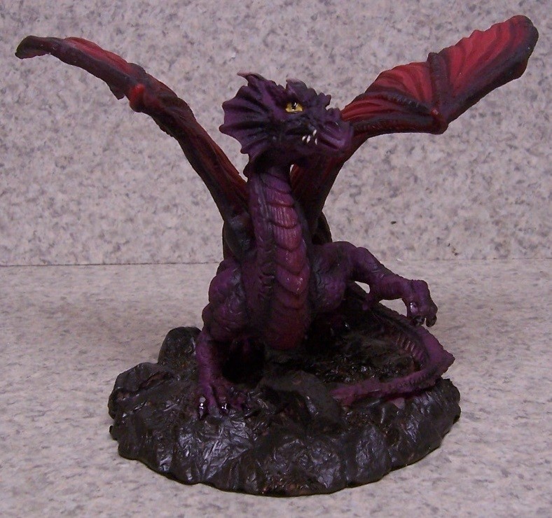 Figurine Dragon Purple Guardian Medieval Fantasy Mythology NEW with gift box 6