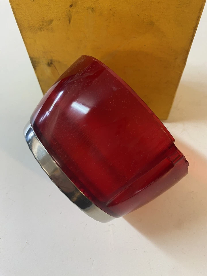 NOS 58 PONTIAC BONNEVILLE STAR SUPER CHIEF LUZ TRASERA LENTE LÁMPARA DE FRENO Glo Brite Foto 4 de 4