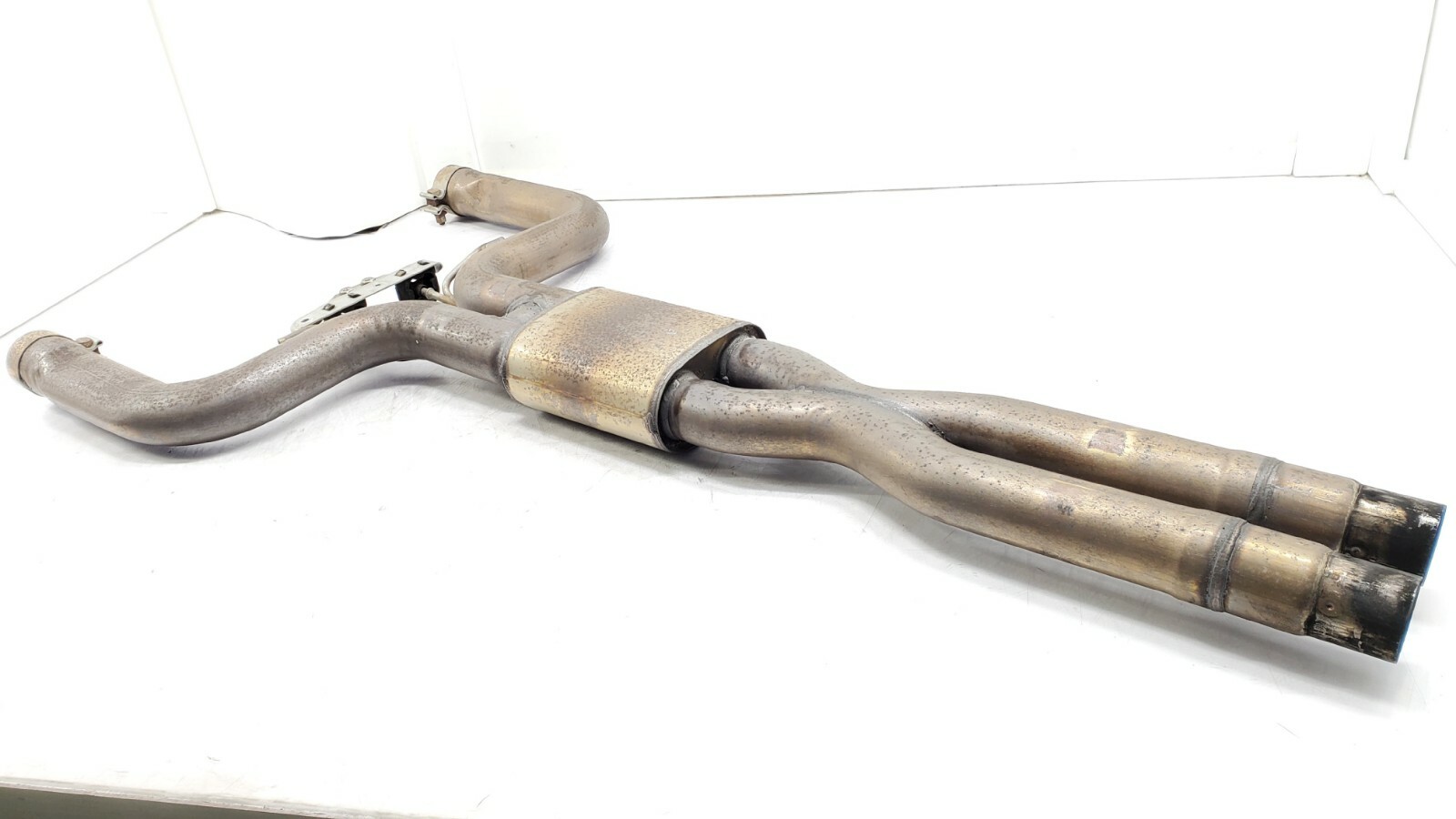2014-2020 MASERATI GHIBLI SQ4 3.0L EXHAUST RESONATOR Y PIPE OEM 13K.