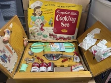 Vintage Amsco Campbell Kids Soup Cooking Set Play Set