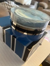 Vintage Yves Saint Laurent Rive Gauche Perfumed Dusting Powder 6 oz New In Box