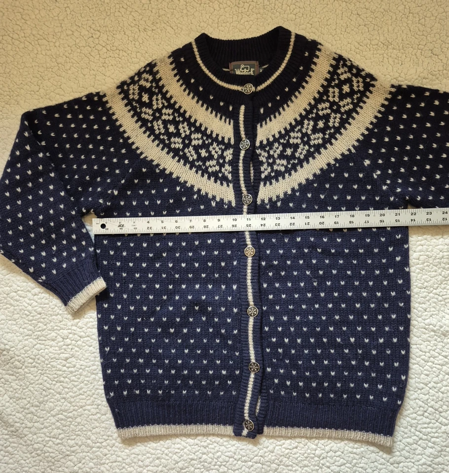 Woolrich's Women's Chunky Knit Sweater Size Medium 100% Wool Navy And Cream