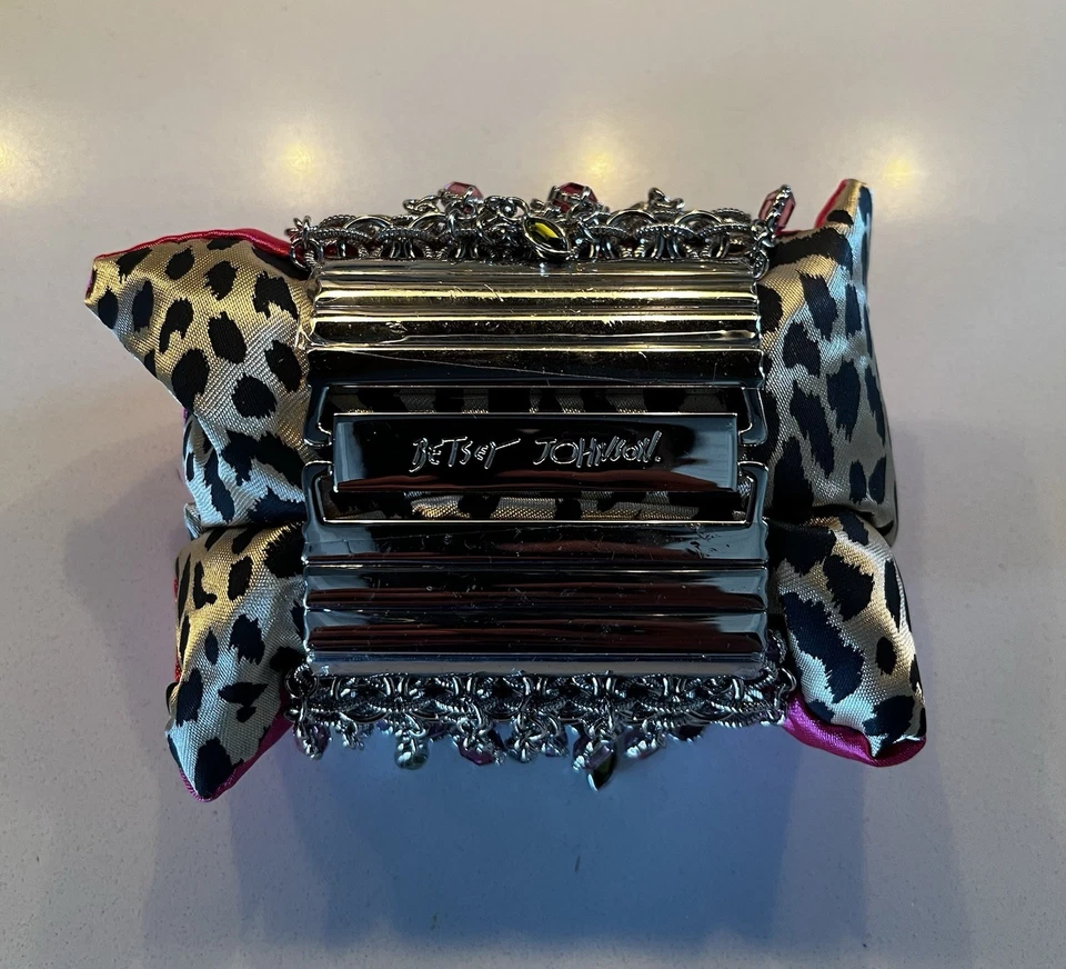 Reloj pulsera Betsey Johnson acero inoxidable movimiento Japón resistente al agua Foto 4 de 4