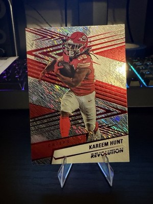 2025 Panini Revolution - Kareem Hunt #106 Red Storm Color Match