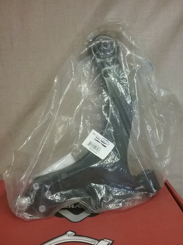 CL10324054 O.E. Brand Front Lower Right Steel Control Arm & Ball Joint Assembly - Picture 2 of 3