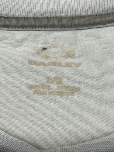 Vintage Y2K Oakley Skull T Shirt Mens Size Large Off White Grunge Skater - Picture 3 of 7