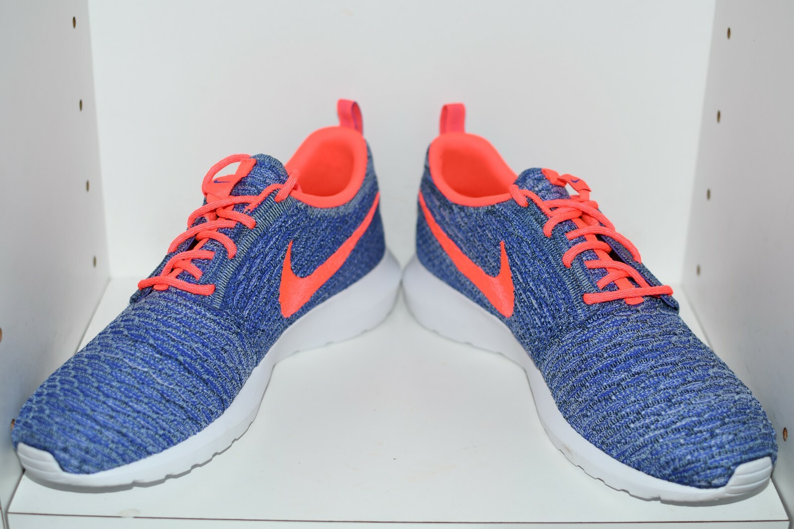 NIKE FLYKNIT ROSHERUN MENS RUNNING SHOES -  MENS SIZE 9