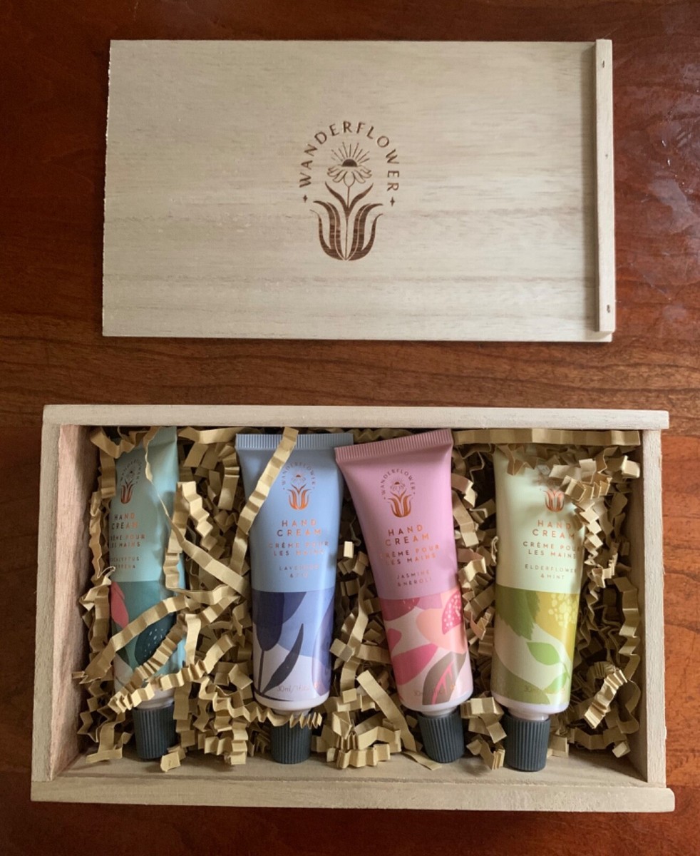 WANDERFLOWER Hand Creme Lotion Set/4 WOOD Gift Box Lid Lavender