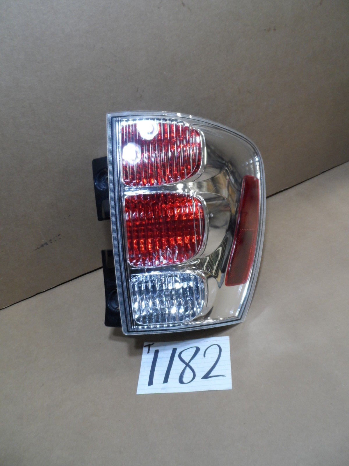 05 06 07 08 09 Chevrolet Equinox PASSENGER Side Tail Light Used Rear Lamp#1182-T