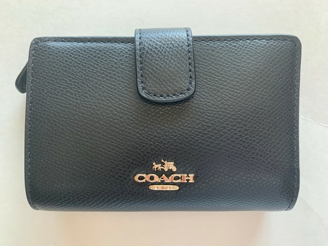 coach medium corner zip wallet black