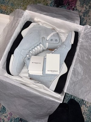 Givenchy 2016 - DS - Tyson - Denim Light Blue - RARE - OG Everything Included