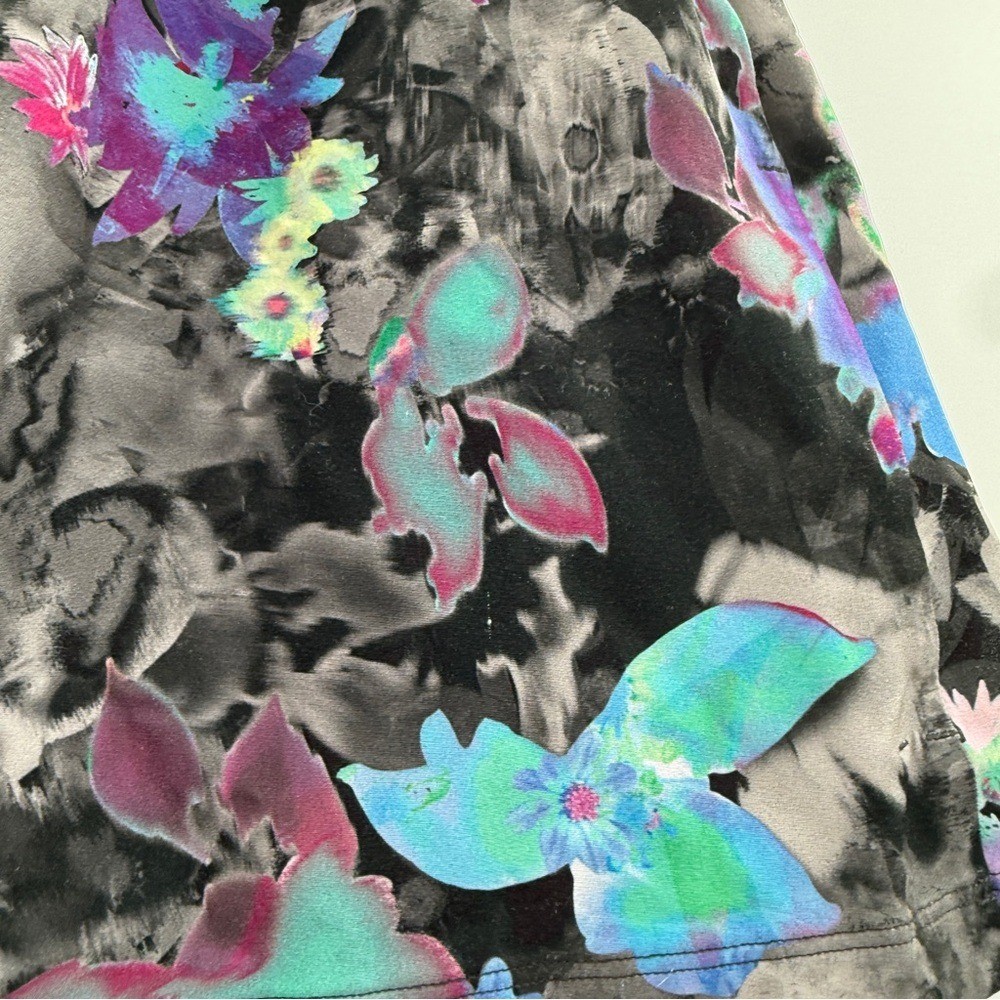 Lululemon Floral Freestyle Pool Shorts Black Multi Men's Size XS 5" Inseam Swim image 7
