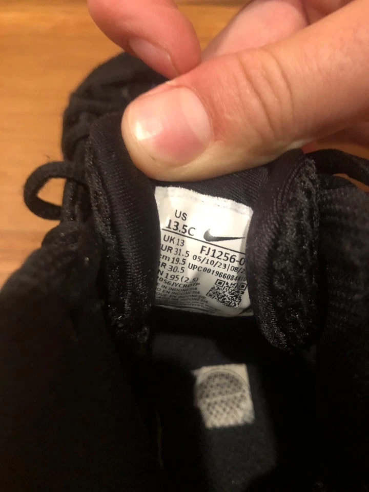 Lote de 4 zapatos Jordan y foamposit Foto 4 de 4