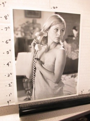 NBC TV show photo 1976 CAROL LYNLEY Police Woman nude bath towel