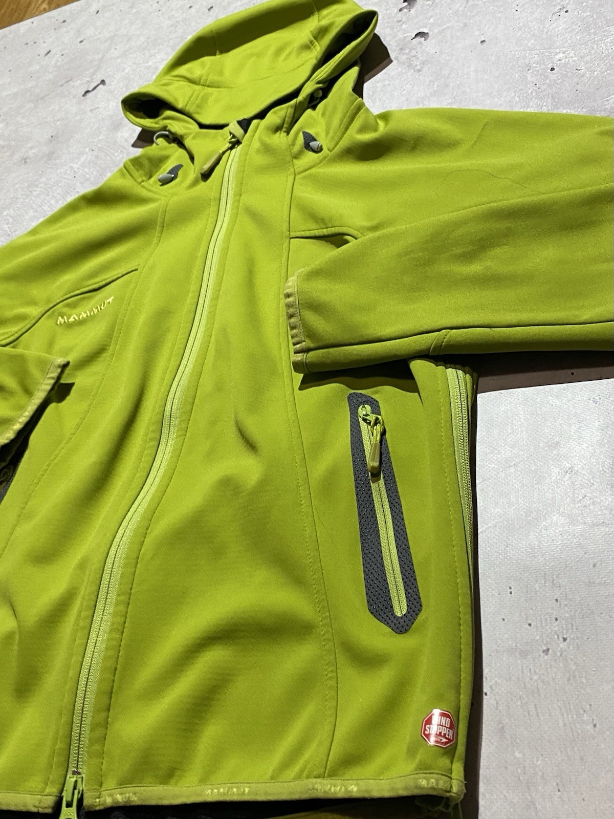 MAMMUT SOFTECH MOUNTAIN ULTIMATE JACKET SOFT SHEL… - image 4