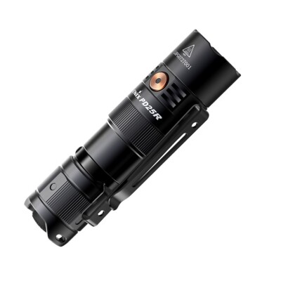 Fenix PD25R wiederaufladbare kompakte Taschenlampe Mini Licht (800 Lumen)