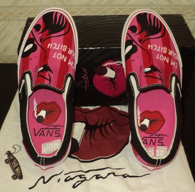 vans outlet niagara falls