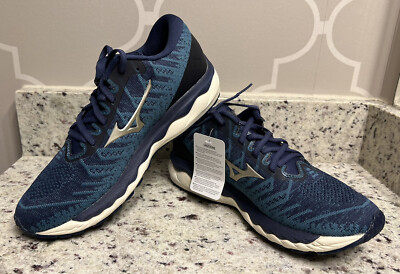 Mizuno Men's Wave Sky 4 Waveknit Running Shoe in Mood Indigo, Size 8