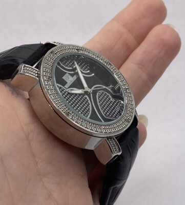 SUPER TECHNO HEARTS .08 CT TW DIAMONDS LEATHER WRIST WATCH  display picture 2
