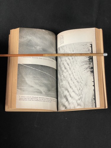 WEATHER AND CLIMATE First Printing 1969 R C Sutcliffe Paperback - Picture 14 of 17