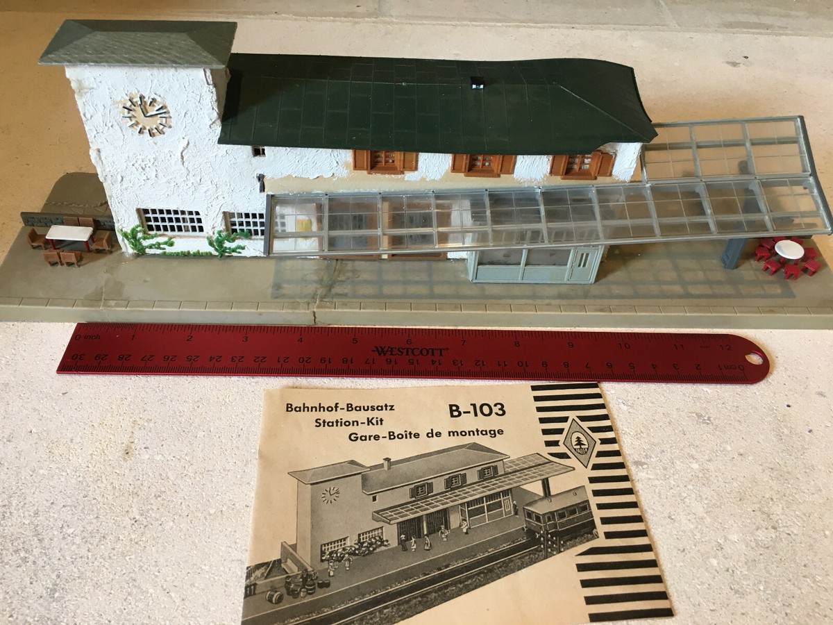 Vintage Faller HO - B-103 - Passenger Train Station