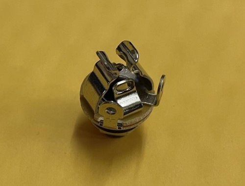 Super Tight Multi Contact Output Jack 1/4'' Chrome for Guitar Bass Effect Pedal - Picture 3 of 3