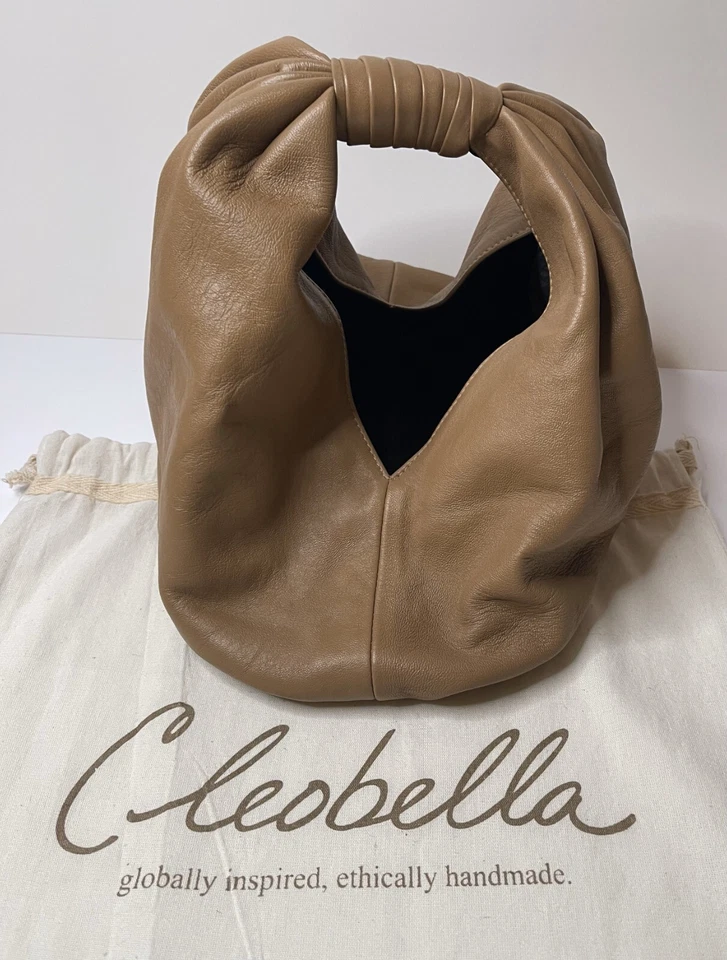 Bolso Hobo Nia Cleobella de cuero nude con asa superior Foto 2 de 4
