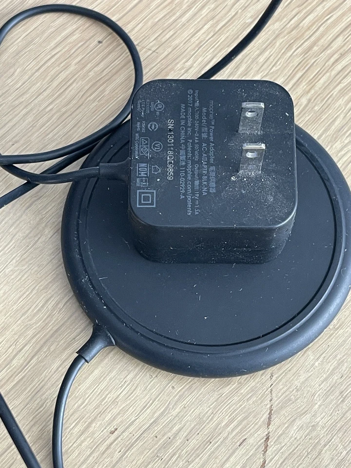 Mophie Wireless Charger - Image 2 of 3