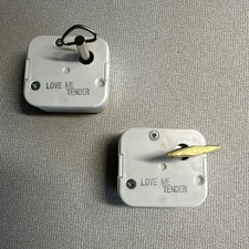 ONE---Vintage Sankyo Wind Up Music Box - Love Me Tender - Japan - White Plastic