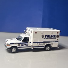 Greenlight 1:64 Ford F350 Custom NYPD New York Police Strategic Response Group