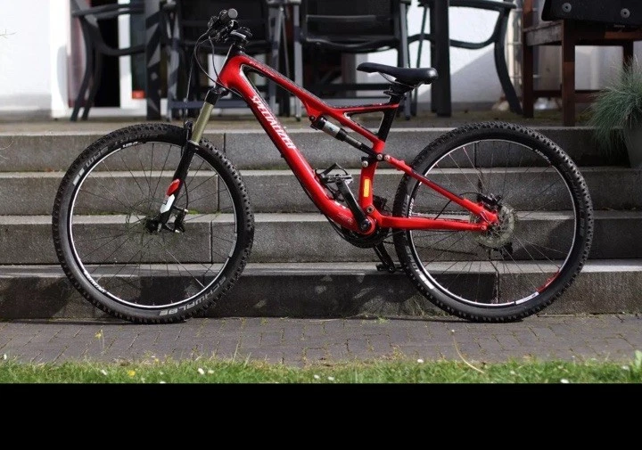 Specialized StumpJumper Carbon / 26“ M - Rahmen Neuwertig / kein Gelände gesehen - Bild 4 von 4