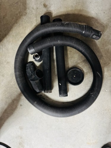 Ridgid Shop Vac 2-1/2 Inch x 7 Foot Locking Hose + Accessories