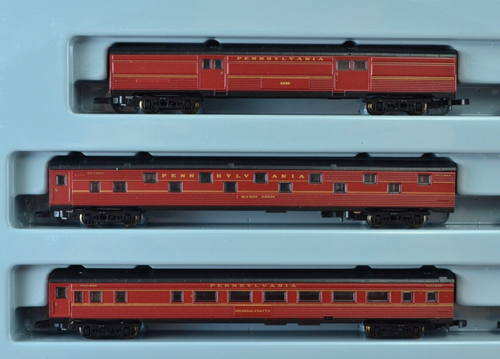 Marklin 87847 Pennsylvania Railroad Passenger Car Set Z Scale - Picture 2 of 7