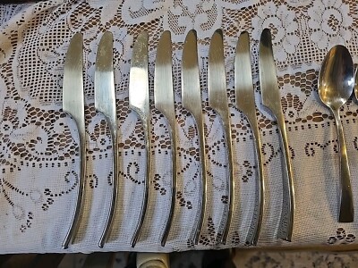 Zwilling JA Henckels Flatware Bellasera 18/10 Stainless 8 Knives, 7 Spoons:15pcs