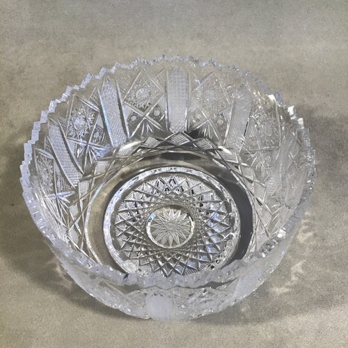 PV07460 Vintage Bohemia Brilliant Cut STARS & CROSSHATCH Straight Sided Bowl - Picture 3 of 12