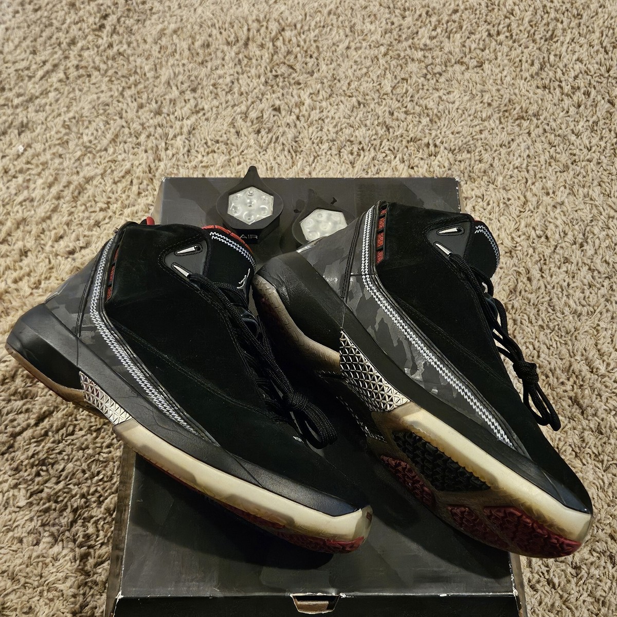 Air Jordan OG XX2 22 Size 9 Black Varsity Red Metallic Silver OG Jordan 22 OG  main image 2