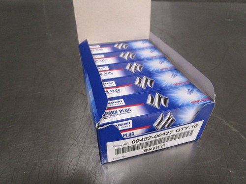 Lot 10 Genuine Suzuki Marine 09482-00427 Spark Plug BKR6E OEM New Factory Boat - Foto 1 di 2