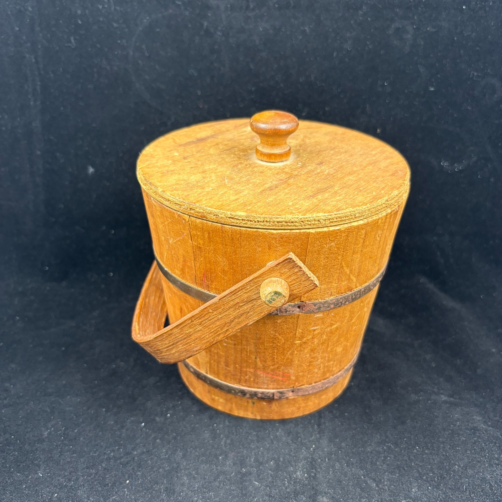 Vintage Baskelville Putney Vermont Wooden 6" x 6" Sugar Bucket Cover Metal Band