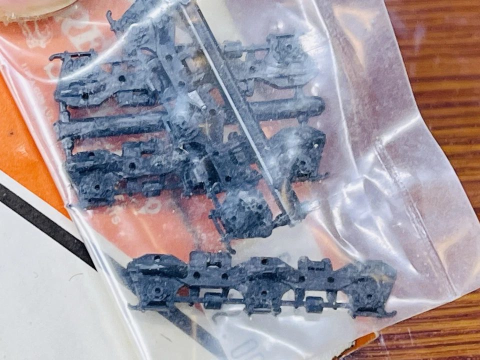 SIDEFRAMES EMD FIRST GEN FLEXICOIL DIESEL LOCOMOTIVE N PRECISION SCALE No 6701 - Image 2 of 3